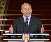 Băsescu: Politicienii nepregătiţi se agită că statul român s-a împrumutat
