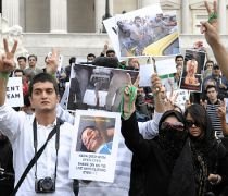 Guvernul iranian susţine că uciderea tinerei devenită simbol al protestelor a fost regizată
