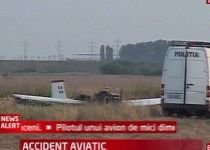 Un avion de antrenament s-a prăbuşit lângă aerodromul Clinceni. Pilotul a murit (VIDEO)