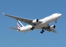 Un Airbus A340 al Air France a fost reţinut la sol, din cauza unor probleme tehnice 
