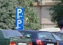 Dalli continuă să încaseze taxa de parcare, deşi locurile au trecut în administrarea Primăriei (VIDEO)