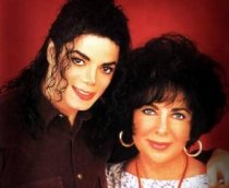 Elizabeth Taylor, distrusă de moartea lui Michael Jackson. Actriţa a fost internată în spital
