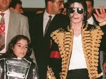 Michael Jackson ar fi avut un fiu nelegitim (VIDEO)