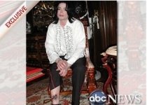 Picioarele lui Michael Jackson, acoperite de răni şi urme de ace (FOTO)