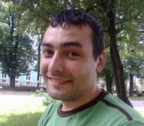 Taximetrist român, reţinut de o lună jumătate de ucrainieni pentru că avea un baston telescopic în portbagaj