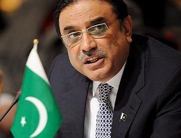 Preşedintele pakistanez a interzis bancurile care îl ridiculizează şi îi trimite pe glumeţi la închisoare