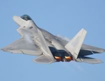 SUA: Senatul a votat pentru oprirea producţiei avioanelor de luptă F-22
