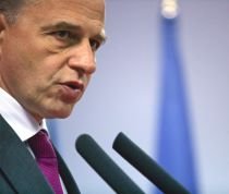 Geoană, de acord cu crearea comisiei Udrea: Ridzi şi "alte doamne ministru" au propria reţetă de sifonare a banului public