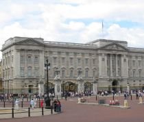 Gripa la palat. Doi membri ai personalului regal britanic s-au îmbolnăvit de gripa AH1N1