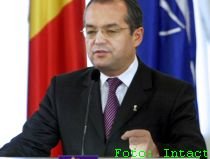 Protocolul, armă în duelul PSD-PDL. Boc acuză chiulul lui Geoană de la şedinţele coaliţiei: "PSD s-a distanţat de priorităţile guvernării"