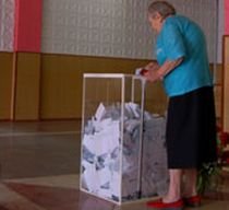 Peste o treime din voturi numărate: comuniştii moldoveni obţin 48%
