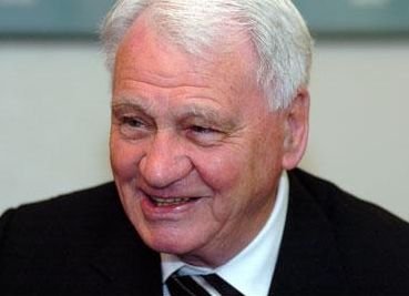 Sir Bobby Robson a fost învins de cancer şi a murit la vârsta de 76 de ani (VIDEO)