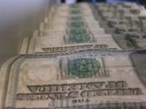 Studiu: Băncile americane au plătit în 2008 bonusuri mai mari decât venitul 