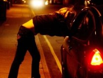 Sondaj: Chinezii au mai multă încredere în prostituate decât în politicieni