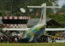 Thailanda. Un mort şi 10 răniţi grav, după ce un avion a lovit turnul de control (VIDEO)