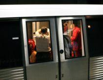 Circulaţia metroului a fost oprită timp de 15 minute, în urma cutremurului din Marea Neagră
