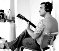 Robbie Williams revine: Cântăreţul va lansa un nou album 