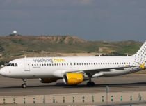 Un avion al companiei spaniole Vueling, reţinut la Atena, după o ameninţare teroristă