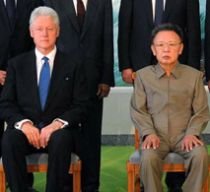 Clinton a făcut la Phenian ?lobby? pentru interesele Coreii de Sud şi Japoniei
