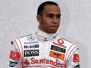 Lewis Hamilton, încântat de revenirea lui Schumacher: Va fi un privilegiu să concurez cu el