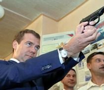Dmitri Medvedev atacă Ucraina 'anti-rusească'
