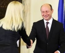 Elena Udrea confirmă candidatura lui Traian Băsescu la alegerile prezidenţiale 