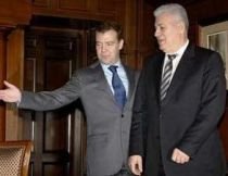 Rusia va colabora cu Moldova, indiferent de orientarea politică a noului preşedinte
