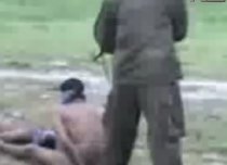 IMAGINI ŞOCANTE: Prizonier executat de armata din Sri Lanka (VIDEO)