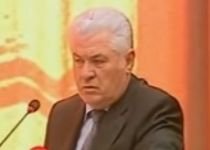 Voronin înjură în ruseşte opoziţia, dar pierde puterea în Parlament (VIDEO)