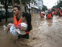 17 oameni au murit în urma inundaţiilor din China