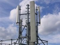 Autorităţile franceze au interzis instalarea antenelor GSM pe un bloc din Paris