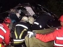 Infotrafic. Trei oameni au murit, după ce maşina în care se aflau a fost lovită de tren (VIDEO)