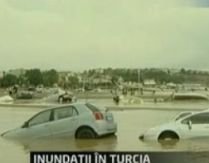 Furtuni violente în nord-vestul Turciei. Nouă morţi, două autostrăzi închise şi un vas scufundat (VIDEO)