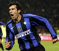 Luis Figo: Inter este cea mai puternică echipă din Liga Campionilor
