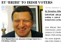 Oficialii UE, acuzaţi că "mituiesc" irlandezii pentru a vota în favoarea Tratatului de la Lisabona