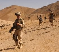 NATO cere 40.000 de soldaţi suplimentari în Afganistan
