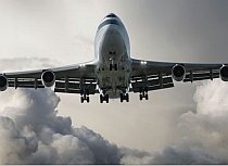 UE propune reduceri ale emisiilor de gaze pentru avioane şi vapoare
