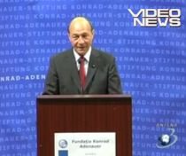 La cinci ani de la preluarea mandatului, Băsescu îşi prezintă CV-ul (VIDEO)
