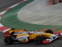 Piloţii echipei Renault F1 vor pilota în Piaţa Constituţiei din Capitală