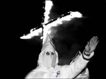 Reuniune a membrilor Ku Klux Klan, într-o localitate din Bulgaria