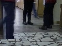 Cluj: Angajat al unei şcoli, prins în flagrant de luare de mită