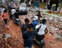 Dezastru în Indonezia. Cutremurele au făcut aproape 1.400 de victime