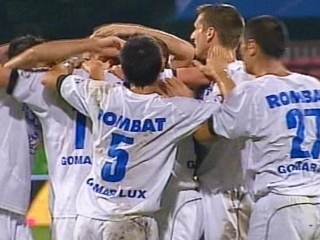 Steaua - Gloria Bistriţa 1-1. Egal cu "lanterna roşie" şi multe huidueli pentru Gigi Becali