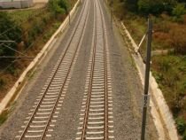 Lucrările la calea ferată Bucureşti-Constanţa mai întârzie şase luni, din lipsa banilor