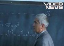 Primul cabinet de meditaţii din România, înfiinţat de un profesor de matematică din Bistriţa (VIDEO)