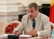 Economiştii, adunaţi în biroul lui Geoană: Florin Gergescu, varianta PSD de premier tehnocrat, în aşteptare
