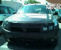 SUV-ul Dacia, din nou în fotografii spion. De această dată a fost deconspirat interiorul (VIDEO)