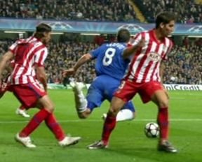 Grupa D. Chelsea a făcut instrucţie cu Atletico Madrid, Apoel la un pas de surpriză la Porto (VIDEO)