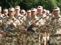 Uniformele Armatei Române vor fi schimbate în următorii doi ani 