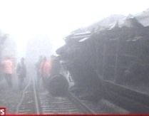 Un accelerat, lovit de o locomotivă, în munţii Rodnei. Trei oameni, răniţi (VIDEO)